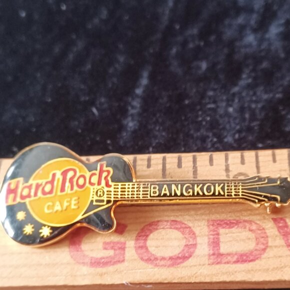 Hard Rock Cafe Bangkok Collector Pins - Picture 13 of 14